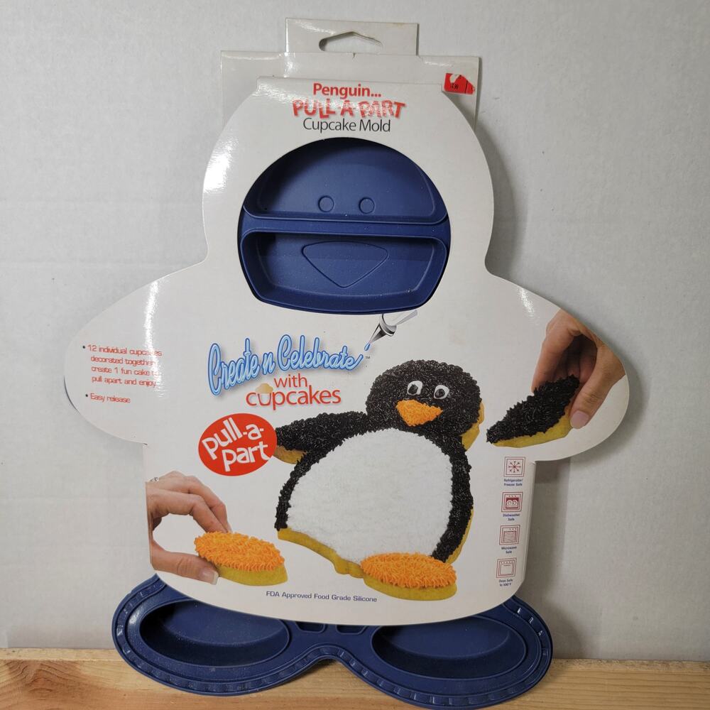 Create n Celebrate Penguin Pull-a-Part Silicone Cupcake Mold - NEW